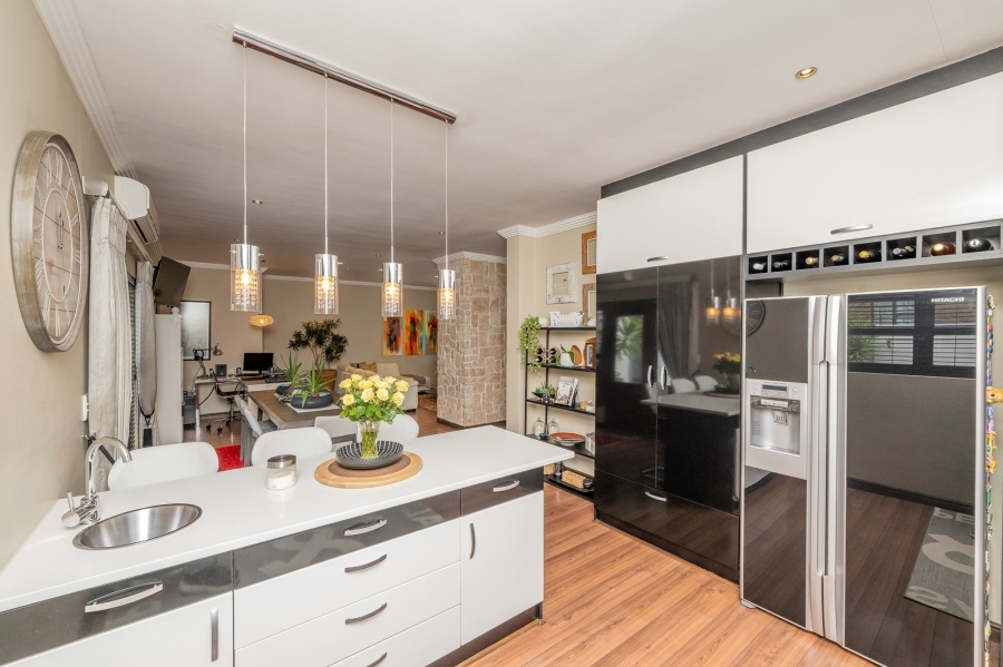 3 Bedroom Property for Sale in Graanendal Western Cape